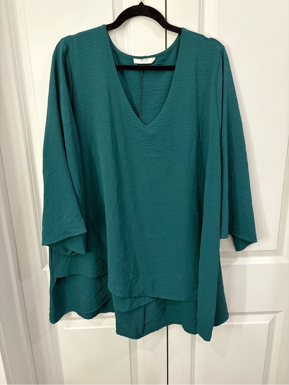 Relaxed V-Neck Tunic Top in Teal Green by